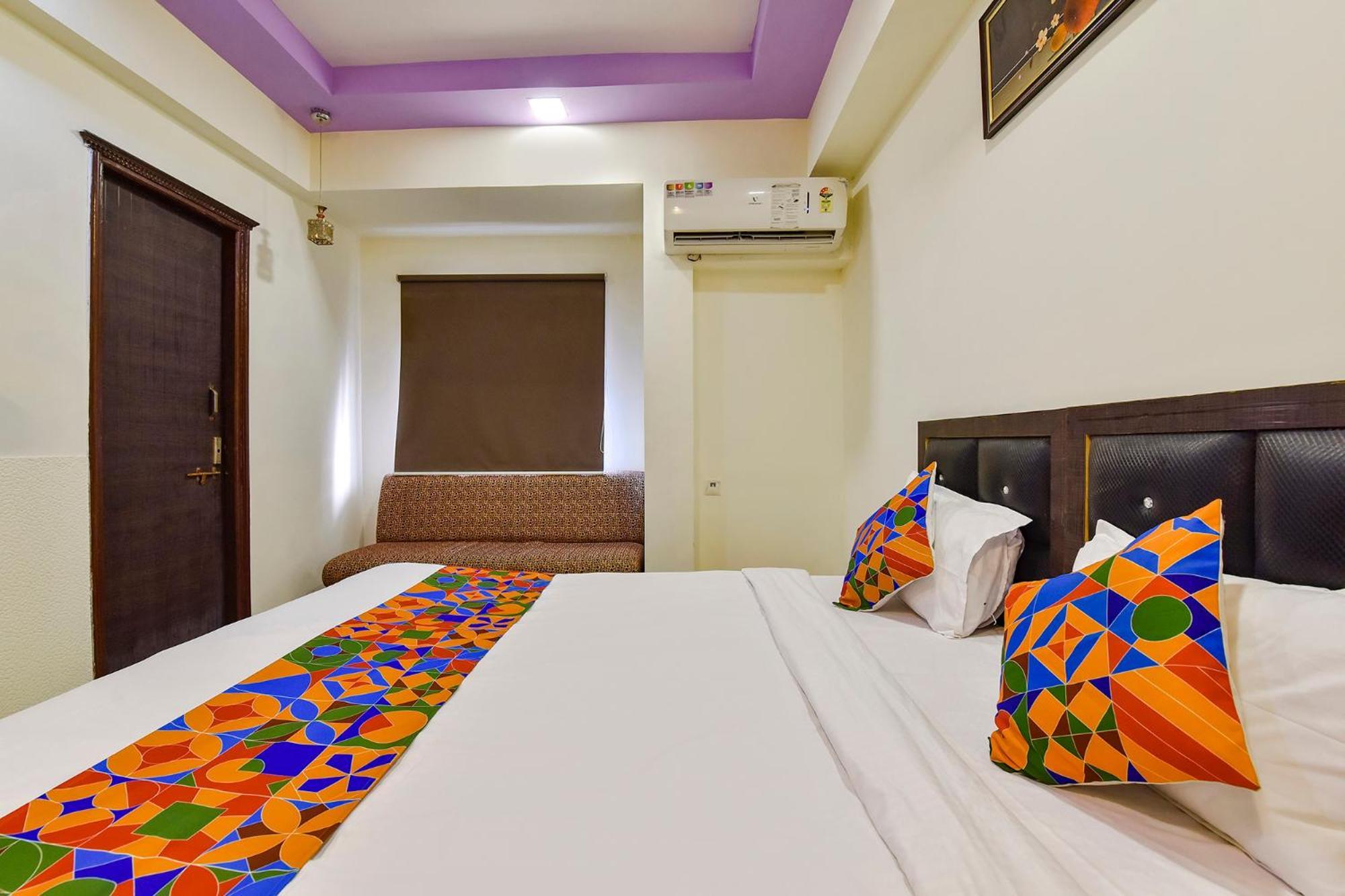 Fabhotel Crystal Inn II - Paldi Char Rasta Ahmedabad Exterior photo